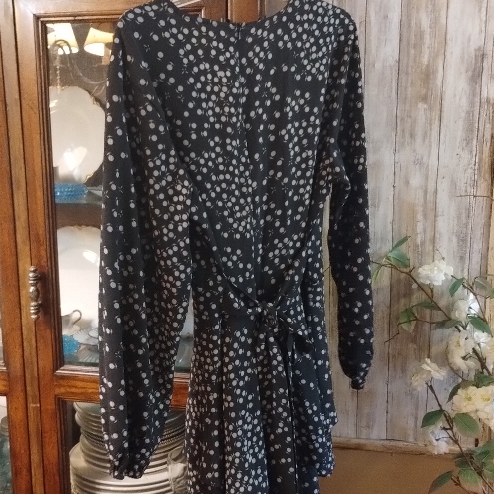 Romper (L) - Picture 2 of 7
